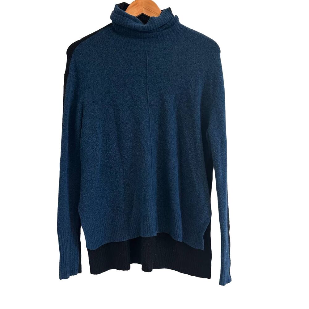 Athleta turtleneck colorblock wool sweater blue black size small
